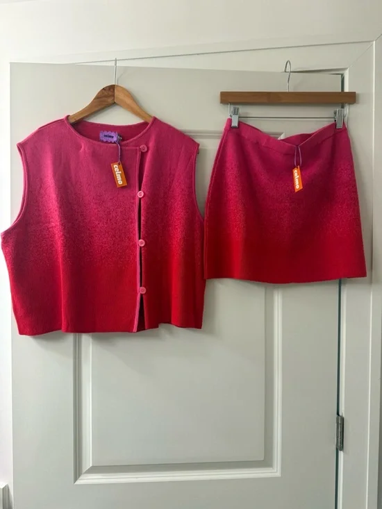 CELMO Pink & Red Knit Set - Picture 6 of 11